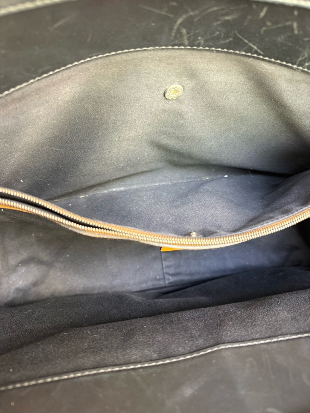 Bally Vintage Black Leather Tote and Shoulder Bag with Red Handles and Strap - Picture 10 of 15